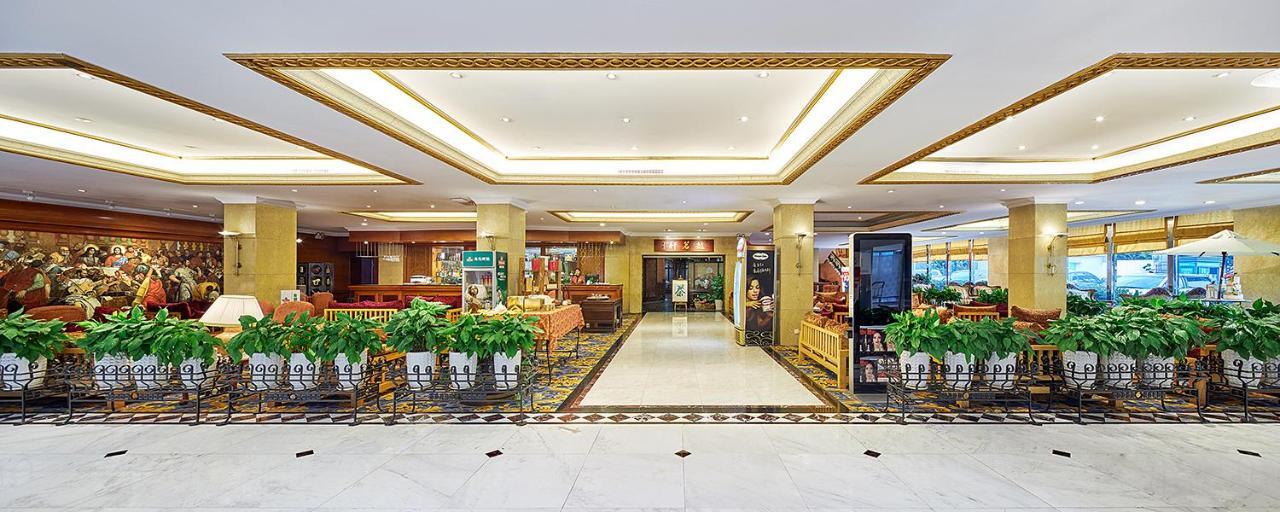 Grand Regency Hotel Qingdao Exterior photo